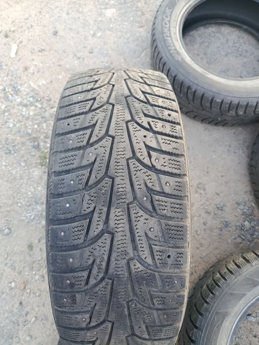 Продам шины на 205/60/16
