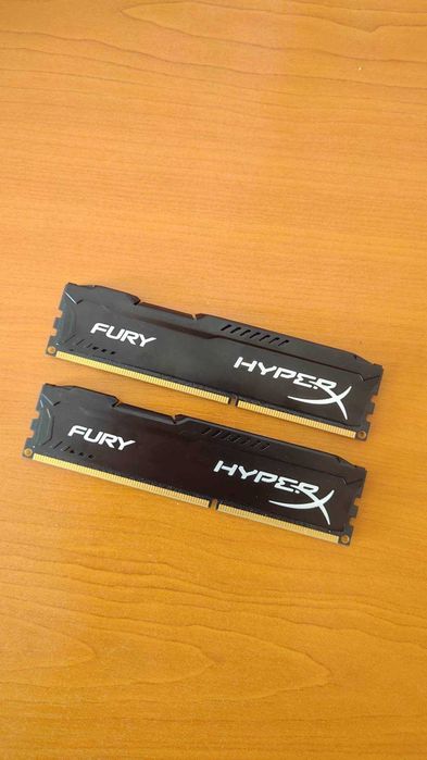 Memorie RAM Kingston Fury DDR3 – 2×4 GB, 1866 MHz, 1.5V