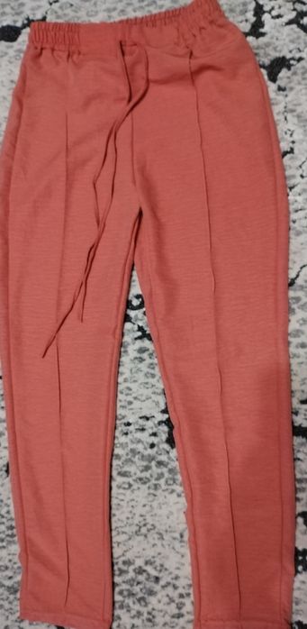 Pantaloni lejeri femei
