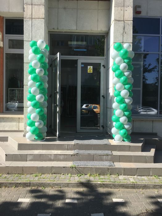 Decorațiuni nunta,mascote,gobflabile,fotobooth,aranjamente flori,covor