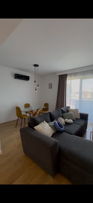 Apartament 2 camere,Sector 4, lângă Metrou Apărătorii Patriei