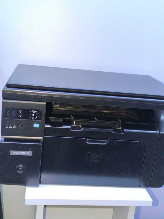 принтер HP LaserJet M1132 MFP