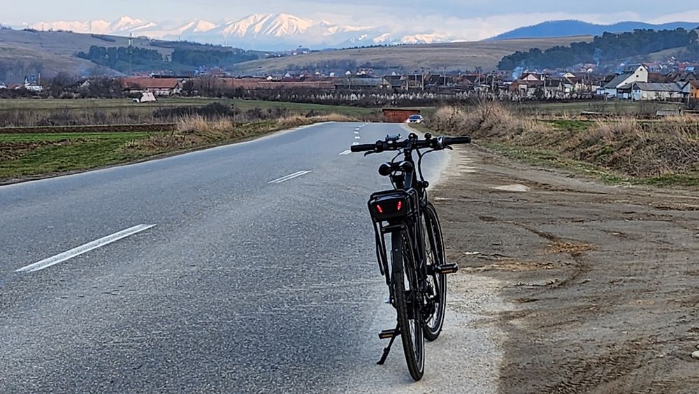 Bicicleta electrica touring autonomie mare bafang trotineta scuter