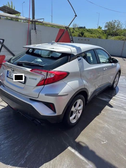 Vand TOYOTA C-HR 1.8 HSD hybrid 2019/ cutie auto CVT / 98cp / 4x2