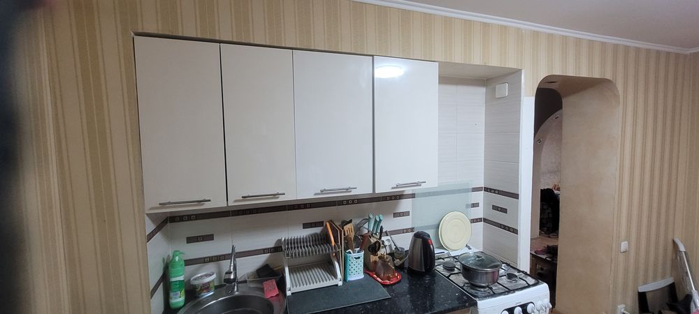 Продам кухонный гарнитур