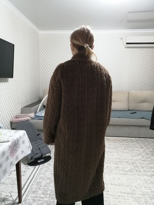 Продам эко шубу 48-50