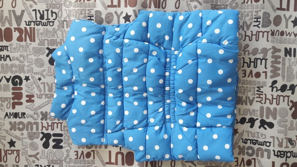 Елек , размер 2-3 години, 92-98 см.