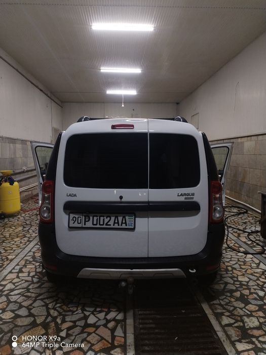 Lada largus vesta cross