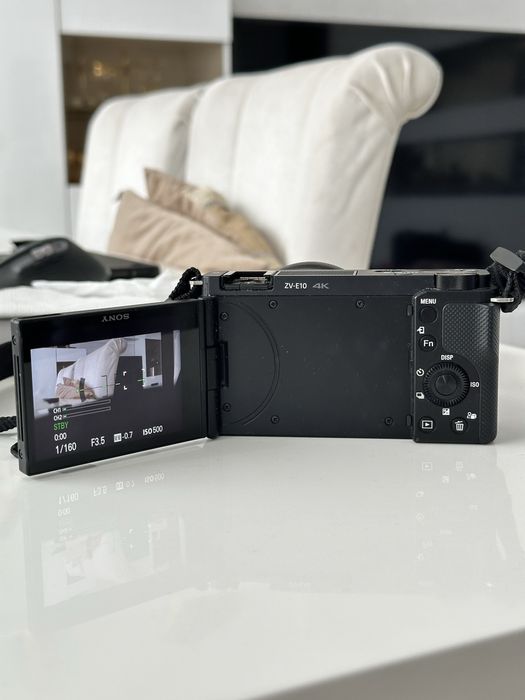 Фотокамера Sony ZV-e10 kit