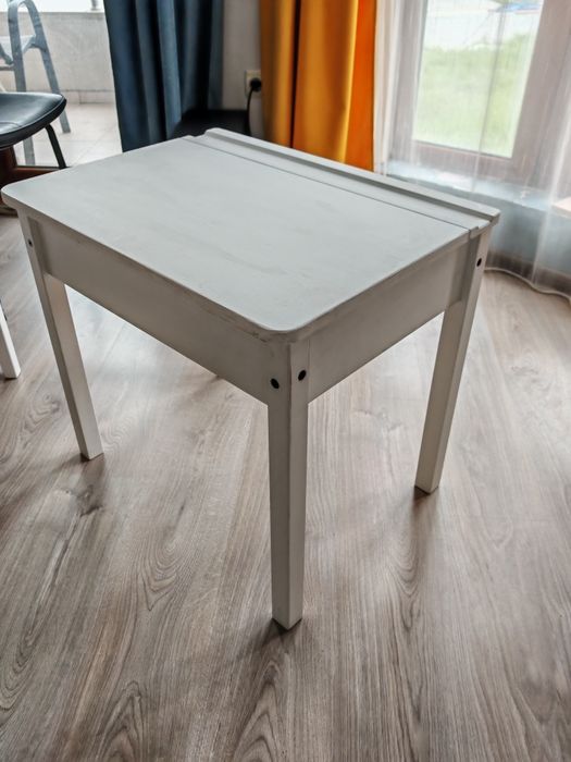 Комплект Детско Бюро и столчета  Sundvik ikea