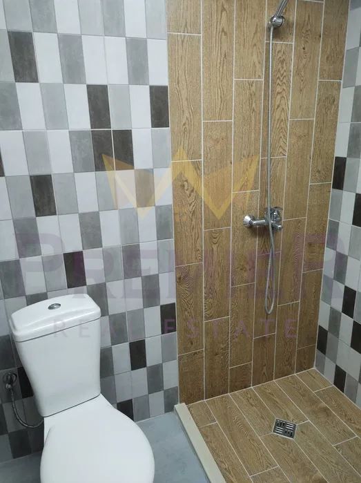 Дава се под наем Етаж от къща в Варна, Трошево - 40 кв.м за 204 € - Снимка #4