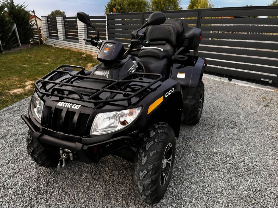 Vând atv ARCTICAT 1000 cc