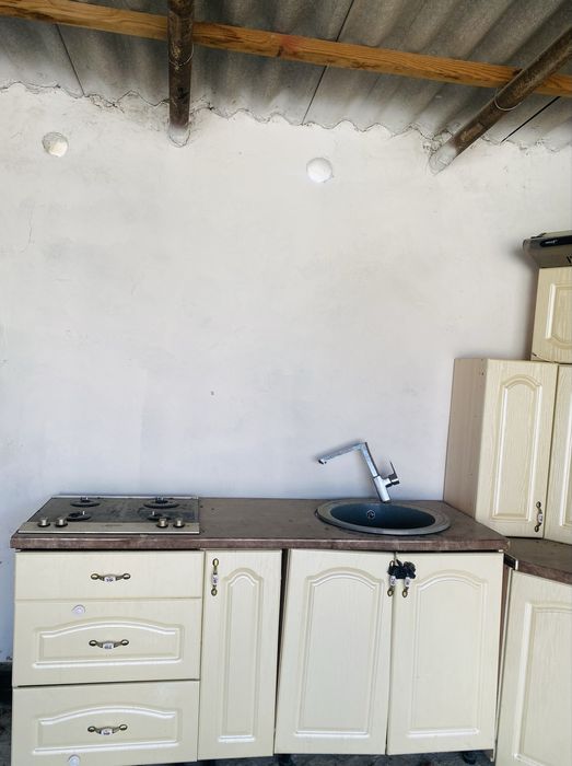 Б/у кухонный гарнитур (комплект)