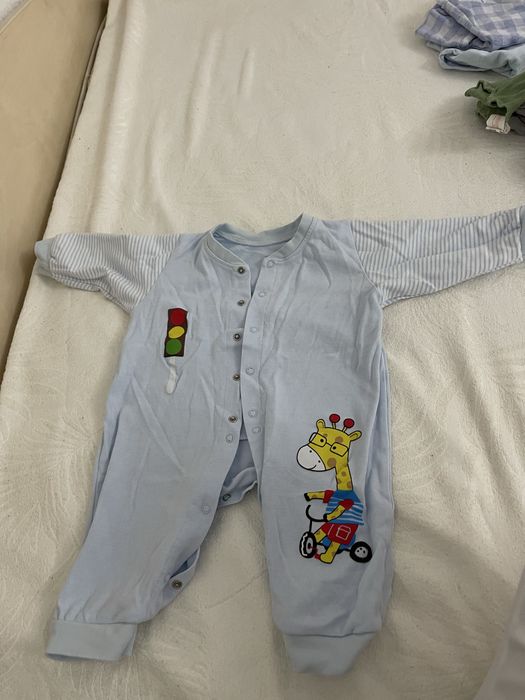 Детские вещи 0-3,3-6,6-9