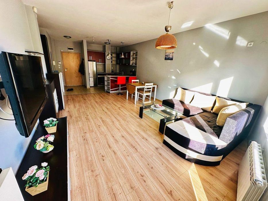 Дава се под наем Двустаен апартамент в София, Манастирски ливади - 68 кв.м за 700 € - Снимка #2