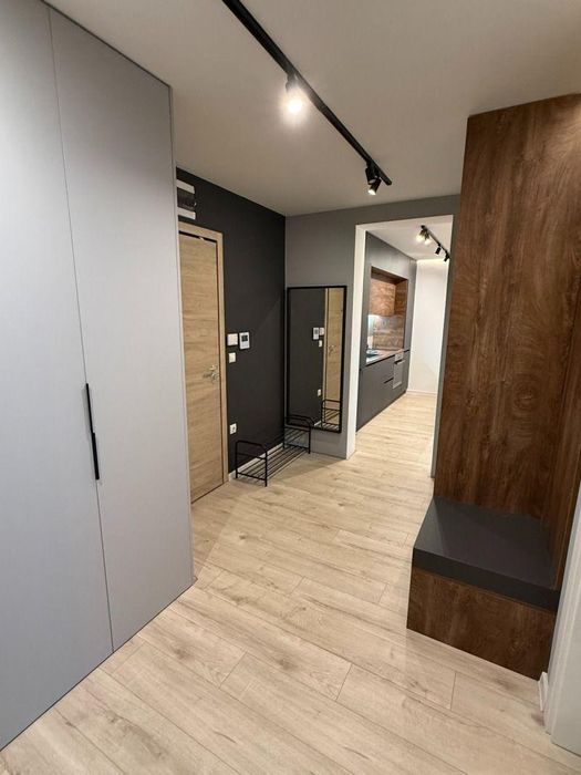 Дава се под наем Тристаен апартамент в Пловдив, Остромила - 100 кв.м за 650 € - Снимка #10