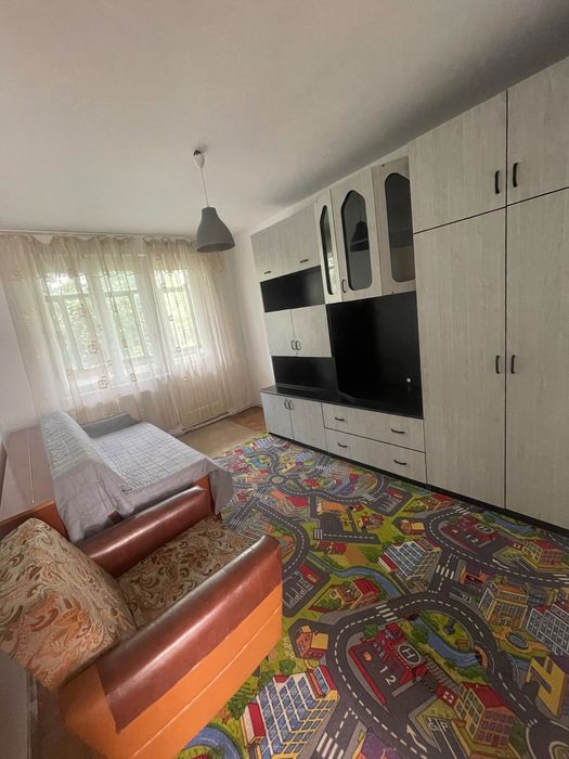 Apartament de închiriat