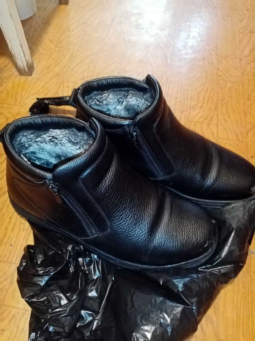 Продам зимние полусопожки 41 размер