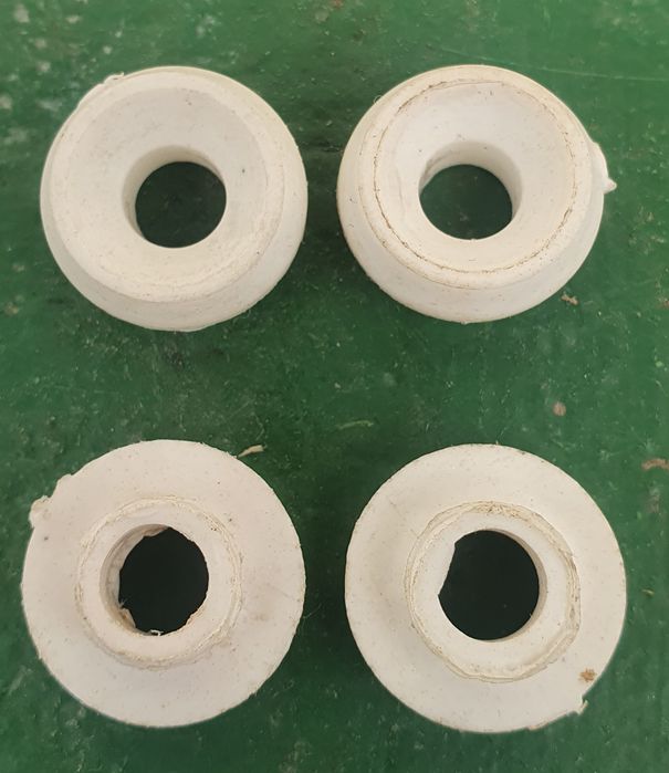 Garnitura inferioara tub vidat