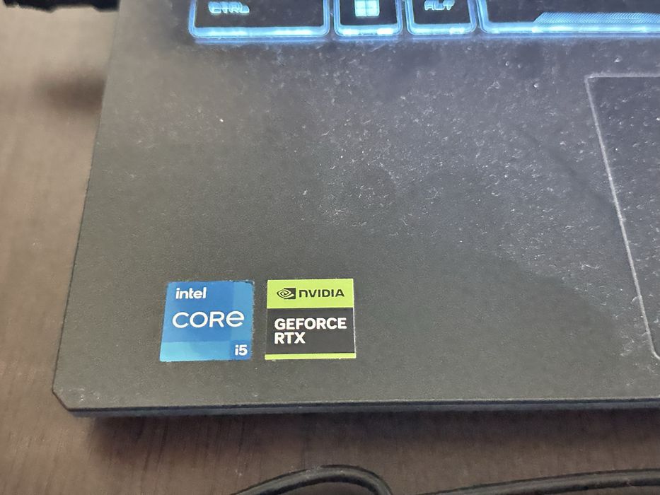 Laptop MSI Cyborg placa nvidia rtx
