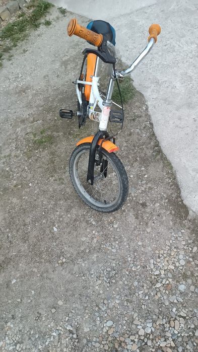 Vând bicicleta pentru copii