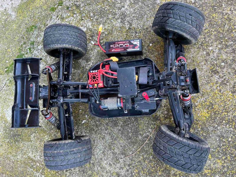 РЦ количка/ радиоуправляема/ тръги;бъги модел team corally 1:8 мащаб