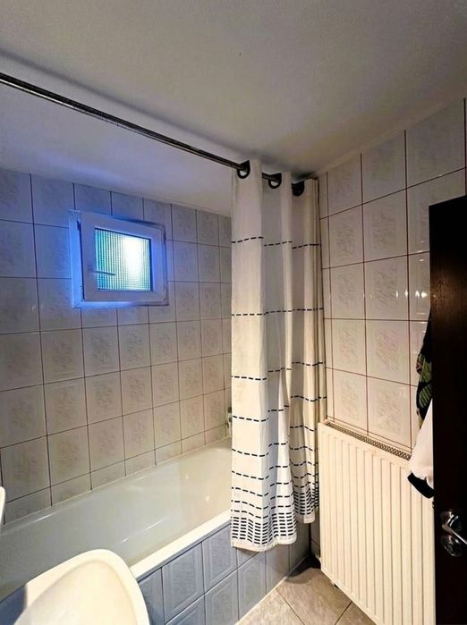Vand apartament 4 camere