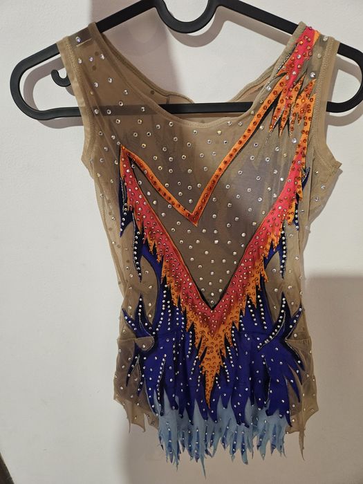 Трико художествена гимнастика 146 размер намалено