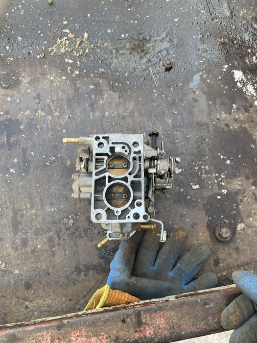 В продаже карбюраторы