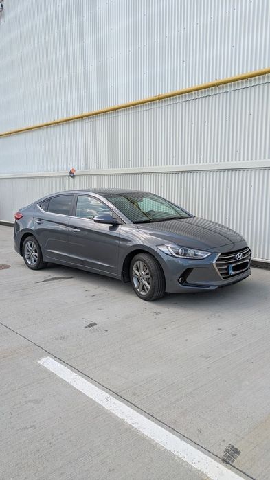 Hyundai Elantra Autoturism personal, stare foarte buna.