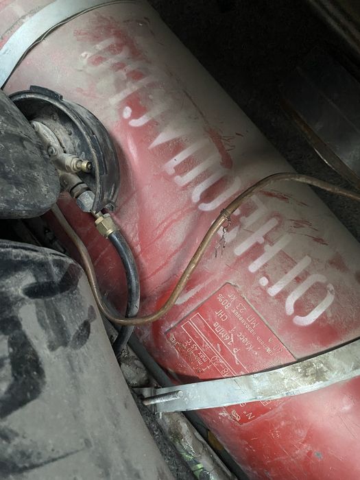 Продам авто газ балон !