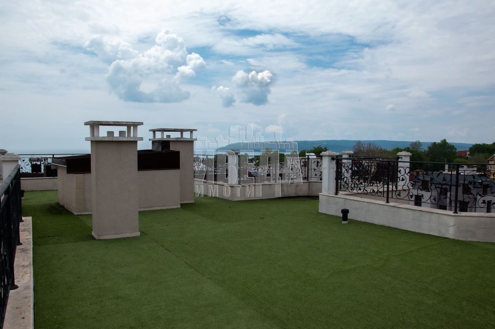 Продава се Двустаен апартамент в Варна, Бриз - 117 кв.м за 2133 €/кв.м - Снимка #7