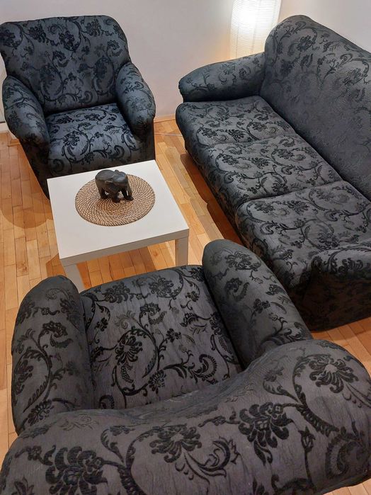 Продавам унгарски разтегаем диван с два фотьойла