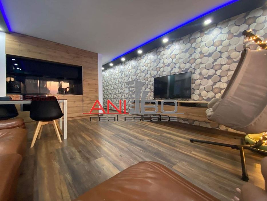 Продава се Тристаен апартамент в Варна, Възраждане 3 - 105 кв.м за 1904 €/кв.м - Снимка #2