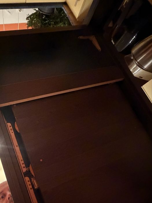 Masă extensibilă (161 - 240 cm), foarte solidă