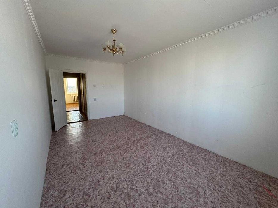 продам 3х комн. квартиру район КЖБИ,