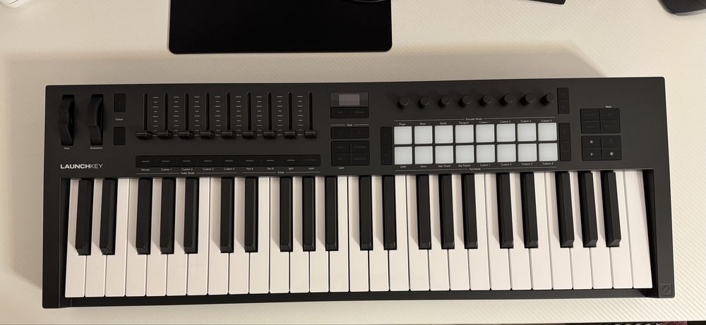 Novation Launchkey 49 MK4