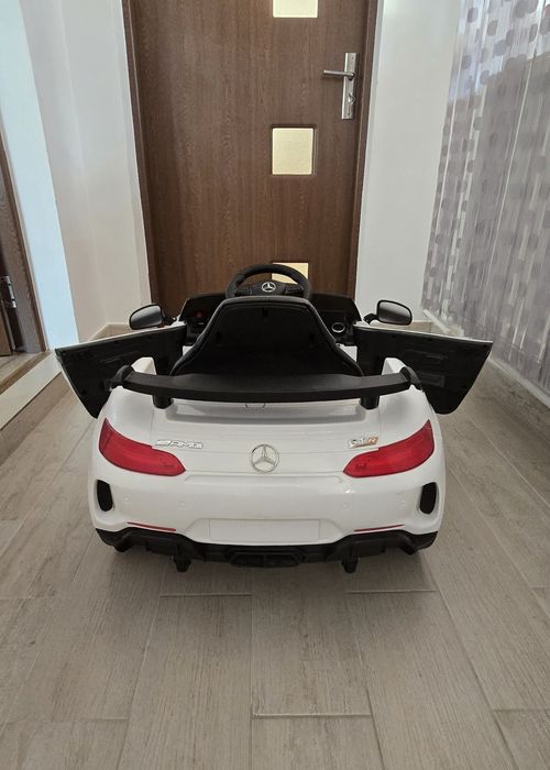 Masina electrica Mercedes