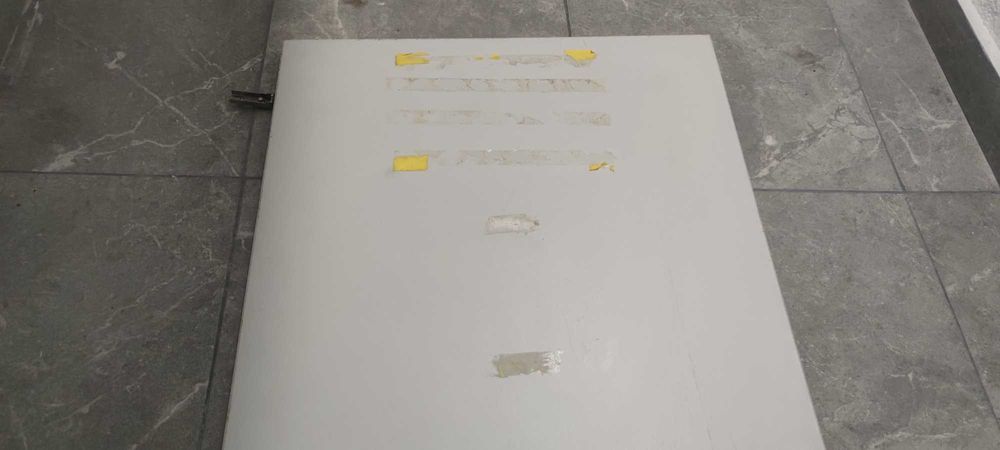 Usa din PAL, cu balamale, dimensiune 190 x 60 cm