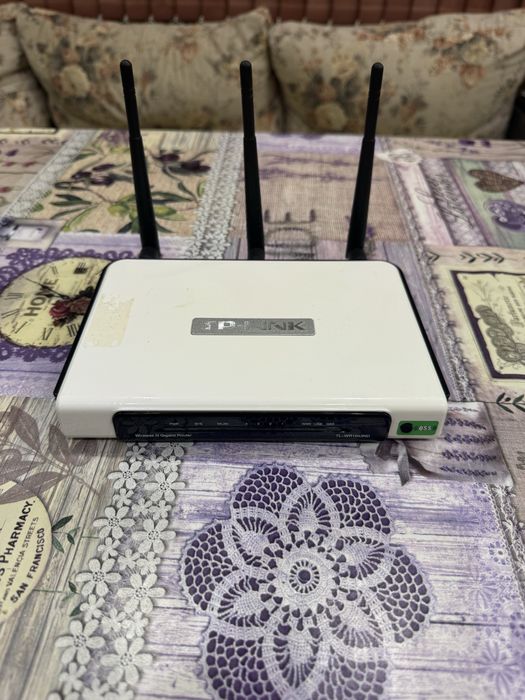 TP-Link TL-WR1043ND Gigabit Wi-Fi рутер – 3 антени