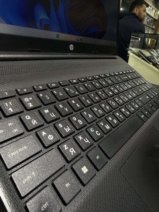 Hp Laptop 15 R5-5500U/8/512/15.6