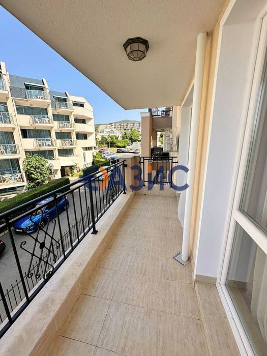 Двустаен апартамент в прекрасен комплекс на първа линия Ипанема Бийч,