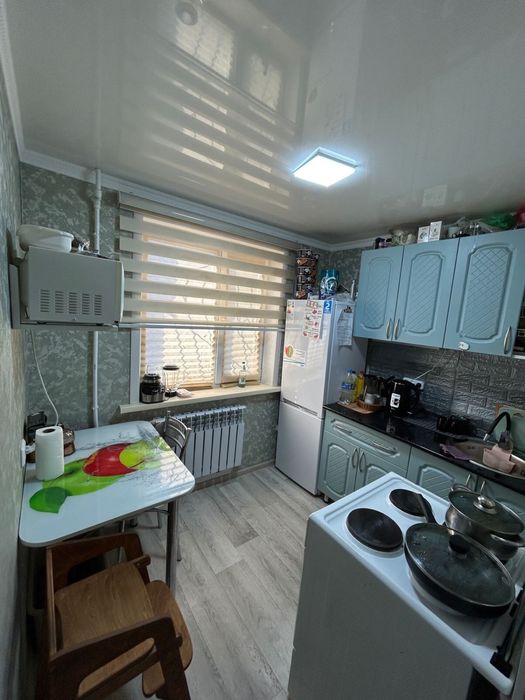 Продам двух комнатную квартиру