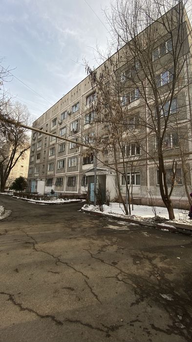 Сдаётся 1-комнатная в 12-м микрорайоне