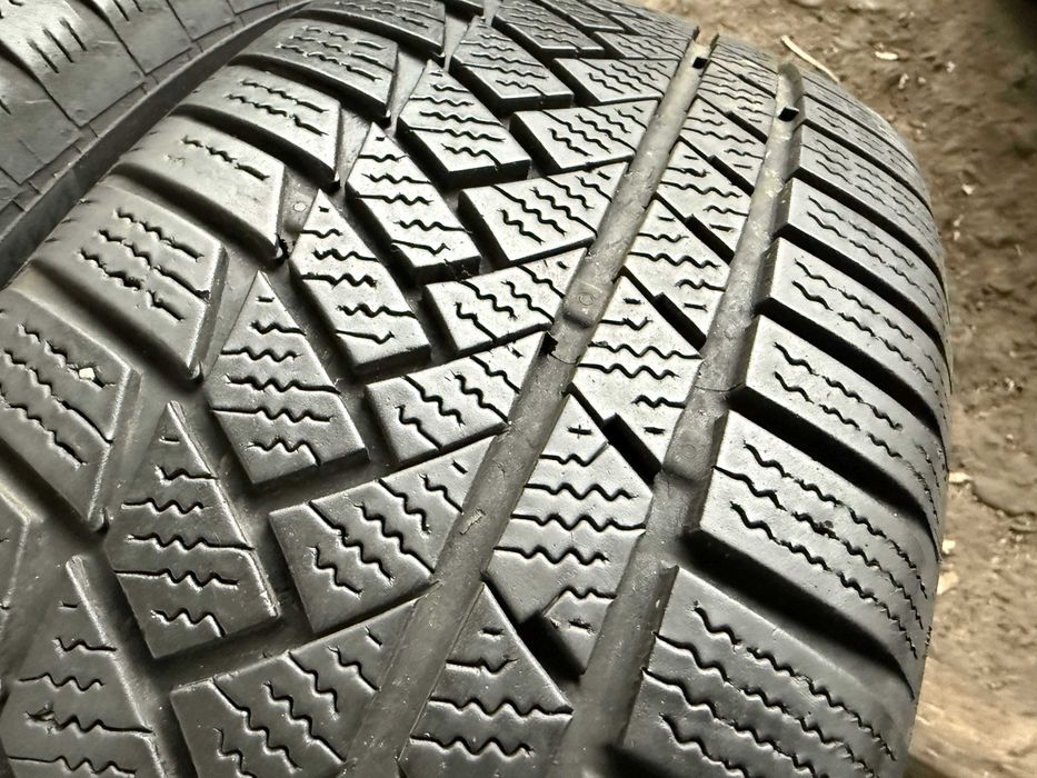 2x Anvelope iarna 205/60 r16 M+S - Continental Winter Contact TS850P