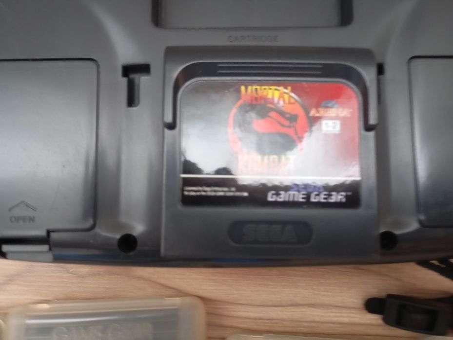 Vând console SEGA+26 jocuri toate originale Made in Japan.Stare bună.