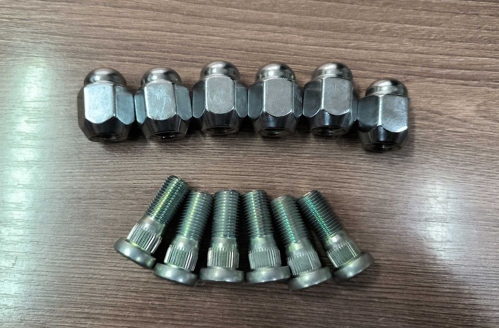 Колесная шпилька гайка Nissan M12x1.25