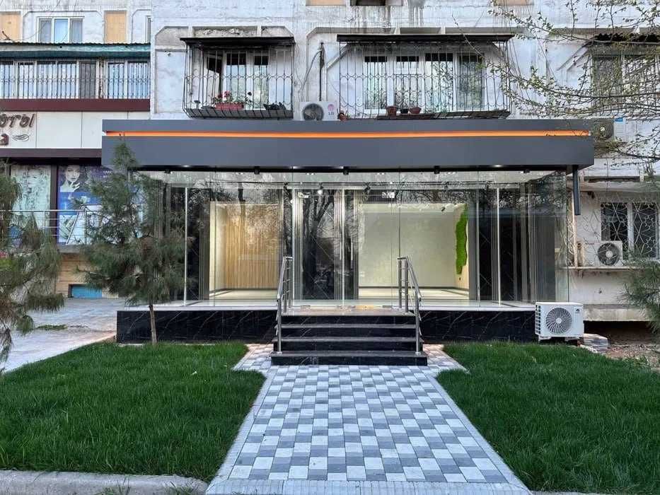 Продажа коммерческое помещения  Ориентир:  Универсам