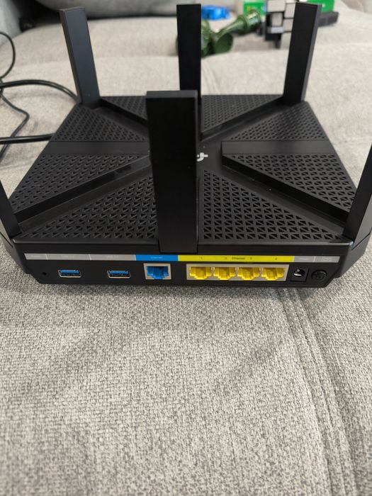 Router wireless tenda AD7200