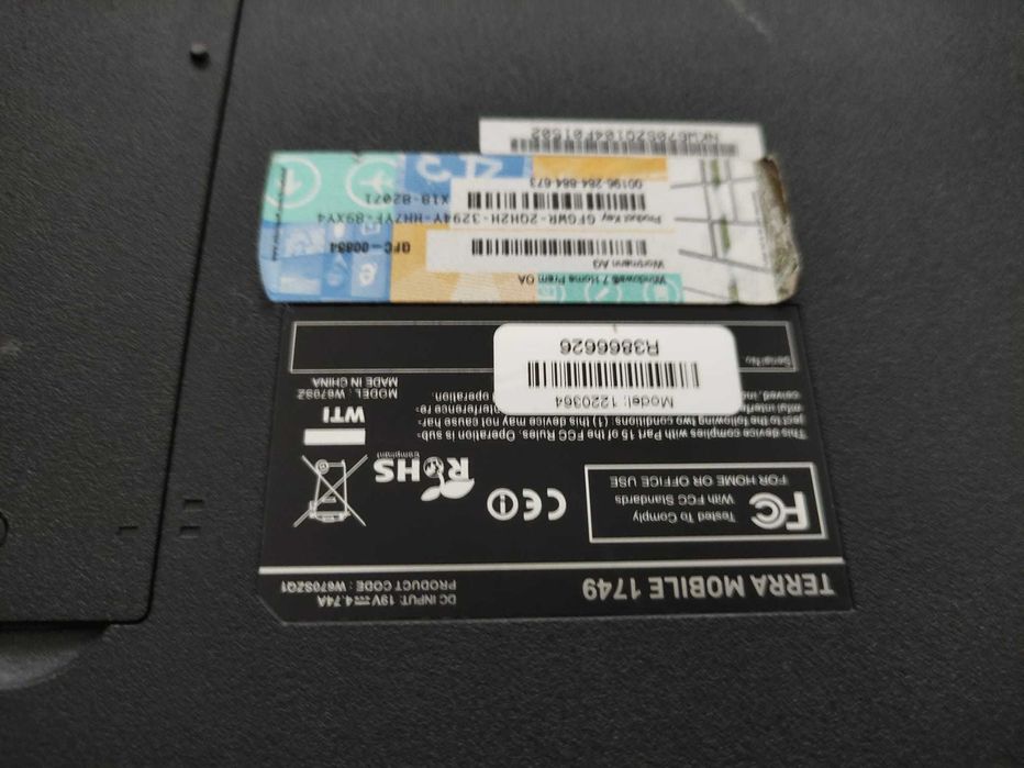 laptop terra nu afiseaza